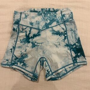 Blue tie dye biker shorts